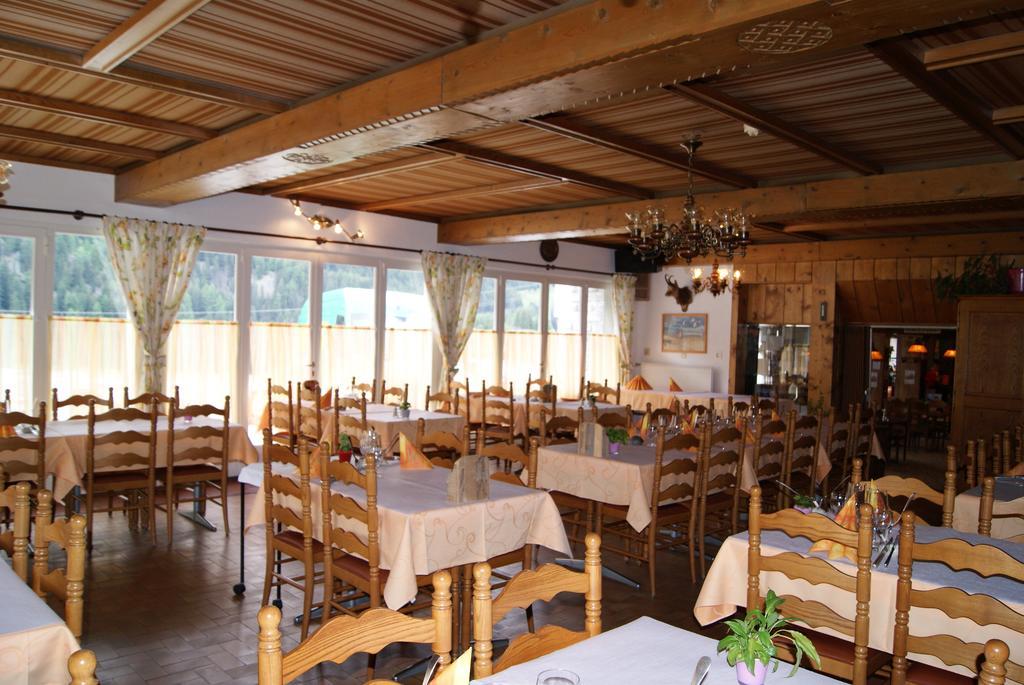 Hotel Restaurant Du Cret Bourg-Saint-Pierre Εξωτερικό φωτογραφία